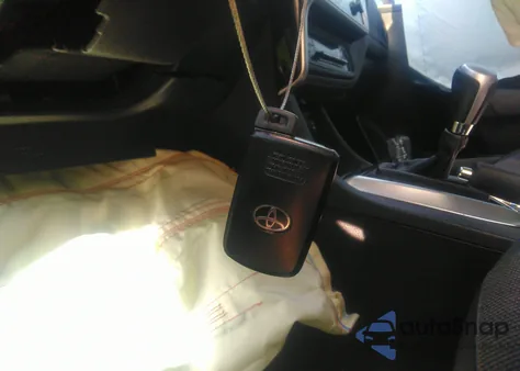 2017 Toyota Corolla Se из США, поврежденный, VIN 5YFBURHE3HP576796